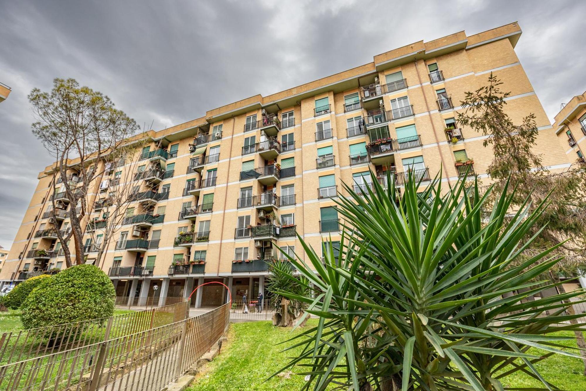 Big Apartment Rome Air Conditioning Wifi Netflix 90 Mq Zewnętrze zdjęcie